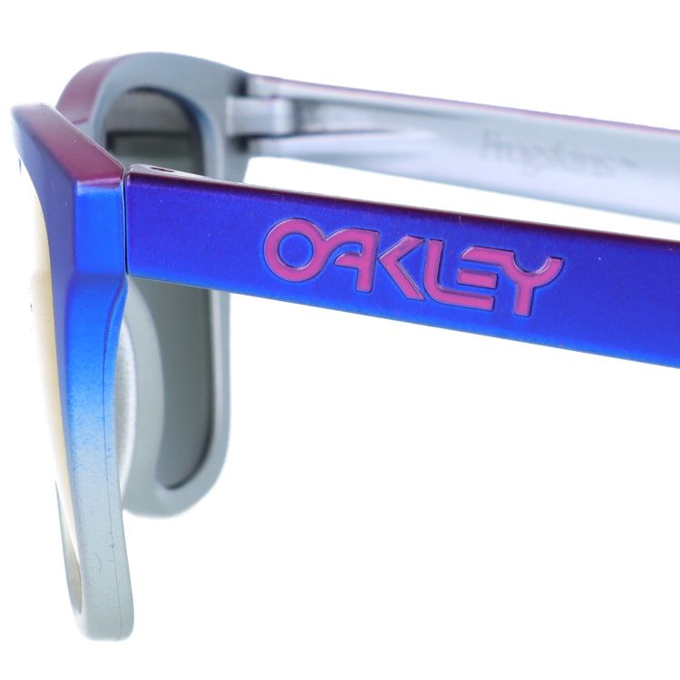 【訳あり・店頭展示品/外箱なし】オークリー サングラス フロッグスキン プリズム レギュラーフィット OAKLEY FROGSKINS OO9013-F155 55サイズ ウェリントン ユニセックス メンズ レディース